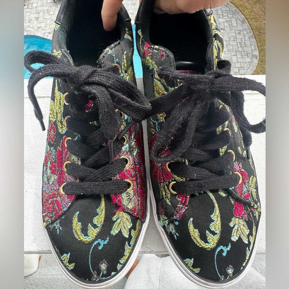 Guess Black Sneakers with Floral brocade Asian inspired Accents 8 - Picture 11 of 12